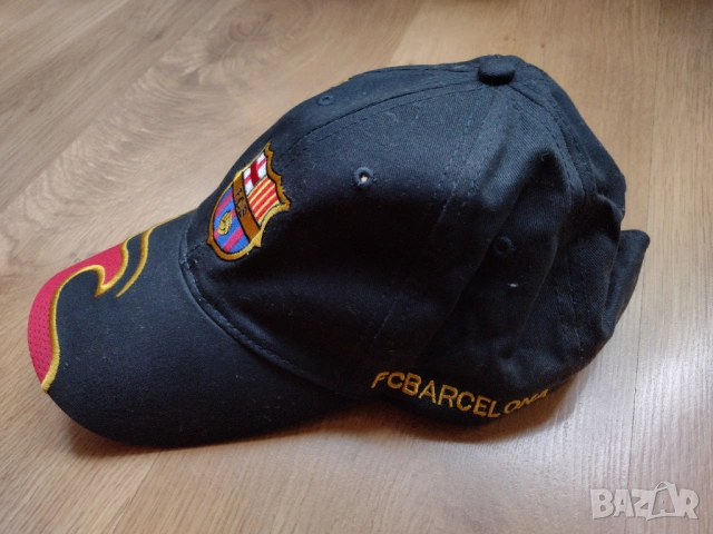 Barcelona - детска футболна шапка с козирка на Барселона, снимка 3 - Други - 53756283
