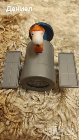 McDonalds Happy Meal Toy - Snoopy - Telescope - Снупи върху телескоп!