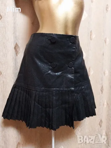 Zara Basic M Черна кожена пола с плисета , снимка 4 - Поли - 48468111
