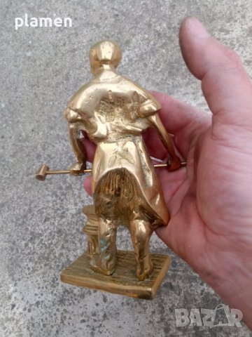 Стара масивна бронзова статуетка на ковач, снимка 5 - Антикварни и старинни предмети - 39716364