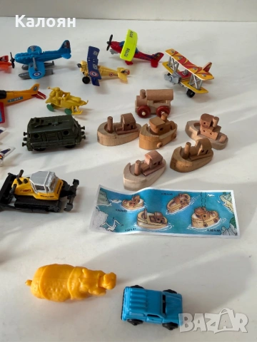 Kinder Surprise играчки лот самолетчета, влакове, лодки и други, снимка 2 - Колекции - 53097288