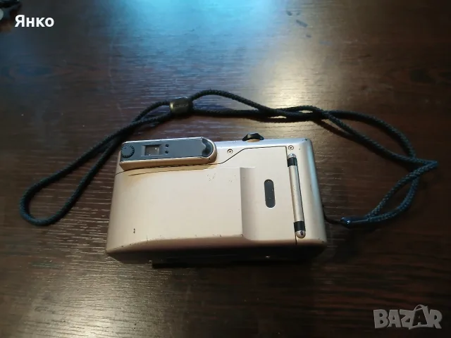 Това е Konica Z-up 150 VP — висококачествен аналогов (лентов фотоапарат тип "point-and-sh, снимка 3 - Фотоапарати - 55769076