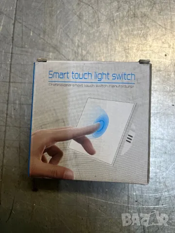 Двупътни wi-fi+ Rf бели смарт ключове за осветление.