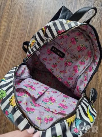 Страхотна дамска раница BETSY JOHNSON , голям размер, снимка 7 - Раници - 52349041