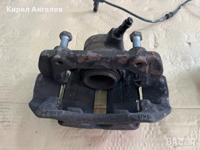 Предни спирачни апарати от Mercedes C-class W203 3.2i, снимка 4 - Части - 51682817