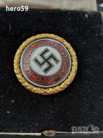 WW2-Немски златен партиен знак за заслуги 1933-45год.