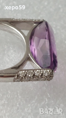 Прекрасен фирмен дизайнерски златен 18к пръстен с аметист и 26 диаманта(Poiray Paris) бяло злато, снимка 11 - Пръстени - 52217293