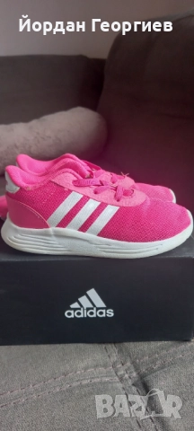 Оригинални маратонки Адидас , снимка 2 - Детски маратонки - 52114128