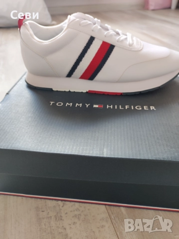  маратонки Томи Хилфигер 