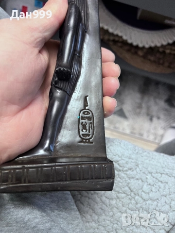 Колекционерска , египетска статуетка на Бог Хор, снимка 3 - Антикварни и старинни предмети - 52917496