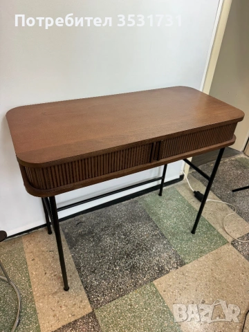 H&M Home дървено бюро с метални крака, снимка 3 - Бюра - 53403156