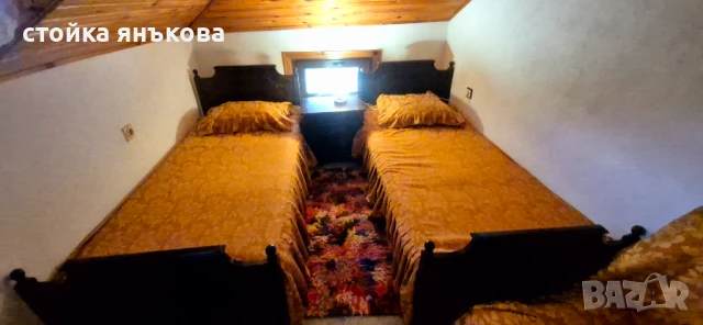 Продавам две масивни единични легла с матраци и шкаф, снимка 4 - Спални и легла - 46318475