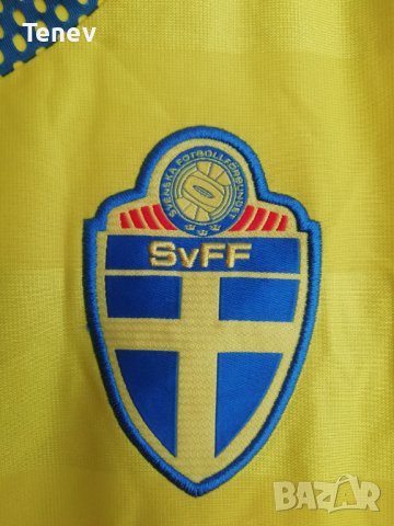 Швеция Адидас Оригинална Дамска Футболна Фланелка Тениска Sweden Adidas , снимка 5 - Тениски - 41553800