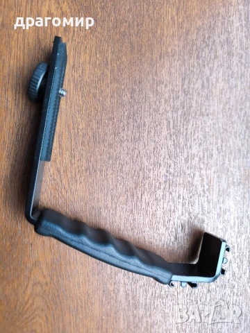 стойка за фотоапарат или видеокамера , снимка 2 - Чанти, стативи, аксесоари - 51070613