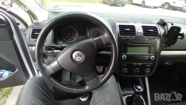 Vw Golf (Jetta) 1.9, снимка 7 - Автомобили и джипове - 53286341