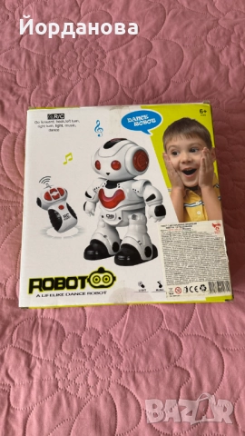 Радиоуправляем танцуващ робот O8  20 cm, снимка 2 - Образователни игри - 51918090
