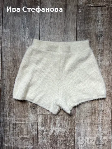 Уникални еластични меки бели пухени рошави къси панталони вискоза  , снимка 2 - Панталони - 47322495