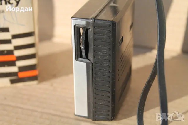 Колекционерско радио, снимка 4 - Радиокасетофони, транзистори - 49405096