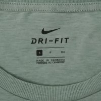 Nike DRI-FIT оригинална тениска S Найк спортна фланелка фитнес, снимка 3 - Спортни дрехи, екипи - 42111246