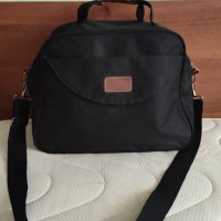 Чанта за ръчен багаж черна лека, снимка 1 - Чанти - 42046983