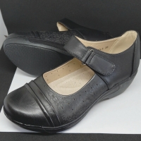 Дамски пролетни обувки, шити и лепени, за широки крака, снимка 1 - Дамски ежедневни обувки - 36086033
