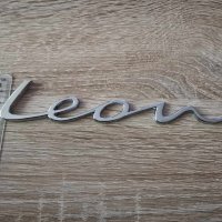 Емблема надпис Сеат Леон Seat Leon нов стил, снимка 3 - Аксесоари и консумативи - 44371101