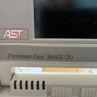 Ретро лаптоп AST Premium Exec 386SX/20, снимка 2 - Лаптопи за работа - 41611688