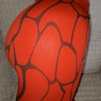 Ефектен тънък червен клин с абстрактни фигури и отблясъци М, снимка 4 - Клинове - 39043950