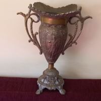 Стара масивна бронзова ваза, снимка 1 - Антикварни и старинни предмети - 44823034