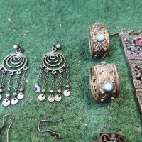 Стари бронзови бижута , снимка 3 - Антикварни и старинни предмети - 39365967