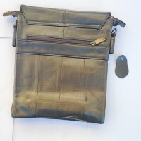 Мъжка кожена чанта с капак., снимка 5 - Чанти - 38806761