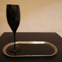 Dom Pérignon Champagne Vintage " Caviar Dish Tray " + Champagne glass, снимка 1 - Колекции - 44687845