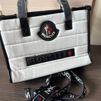 Промо цена Нова дамска чанта Moncler , снимка 3 - Чанти - 40038654