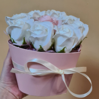 Ароматни сапунени рози в кутия, снимка 3 - Подаръци за жени - 44589618