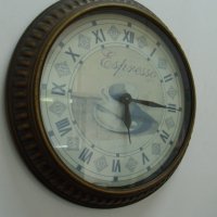 № 7072 стар стенен часовник  - кварцов механизъм  - работещ  - диаметър 39 см  - метал , синтетика, , снимка 4 - Други ценни предмети - 41561199