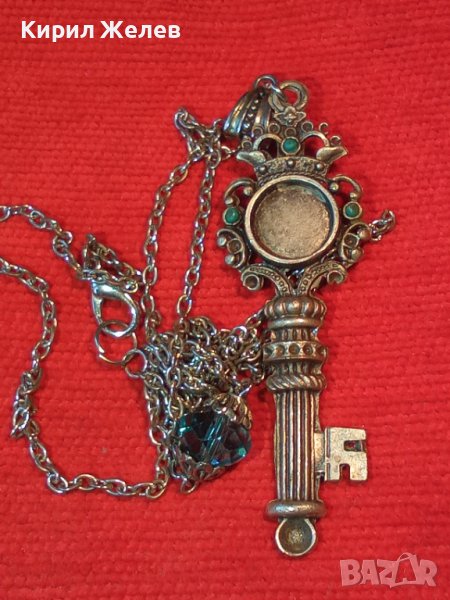 ПОСРЕБРЕН ВИНТИДЖ АРТ МЕДАЛЬОН - КЛЮЧЕ с ВЕРИЖКА 21699, снимка 1