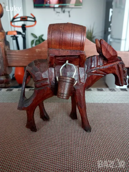 Красива и стилна статуетка--Дърворезба., снимка 1