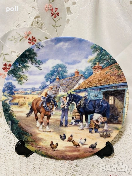 порцеланова чиния за стена , снимка 1