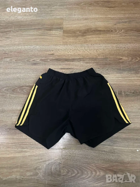 Оригинални  мъжки шорти Adidas Response 5" Shorts , М размер , снимка 1