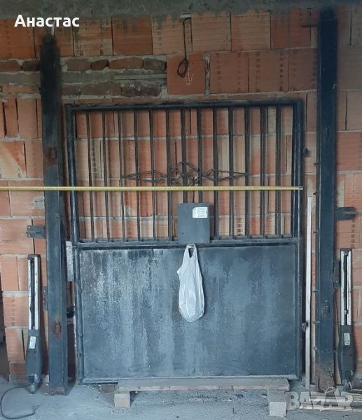 Портал - двоен от масивно желязо, с декоративни елементи от ковано желязо, снимка 1