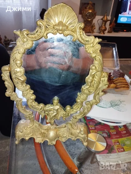 Бараково бронзови огледало, снимка 1