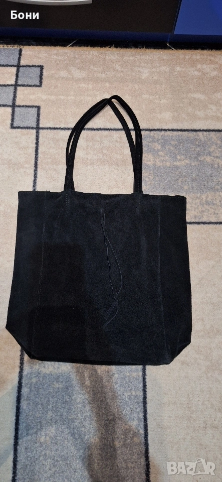 Продавам тоте чанта от чер естествен велур , снимка 1