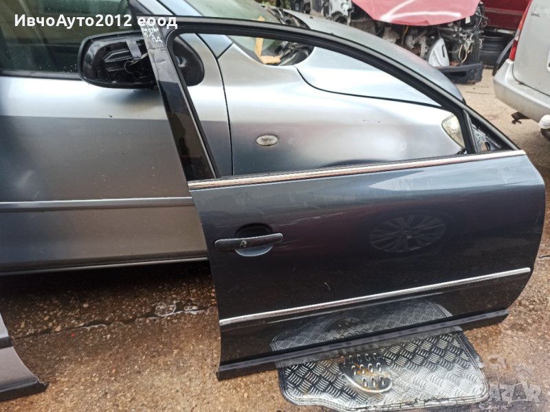 Врата предна дясна Фолксваген Пасат 4/5.5 vw passat , снимка 1