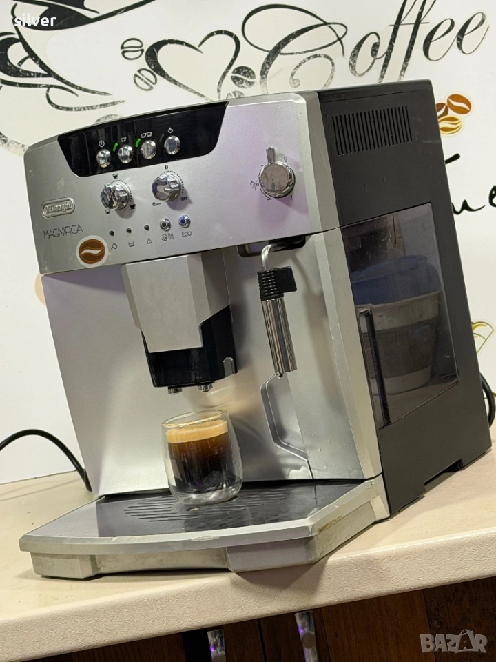 Кафемашина кафе автомат delonghi magnifica с гаранция, снимка 1