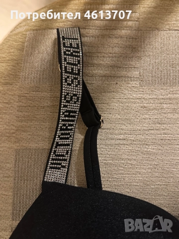 Victoria’s Secret черен сутиен с камъни, снимка 3 - Бельо - 51947304