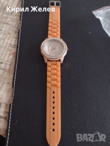 ФЕШЪН МОДЕЛ ДАМСКИ ЧАСОВНИК JAPANO с КРИСТАЛИ СВАРОВСКИ СИЛИКОНОВА КАИШКА 33359 , снимка 7 - Дамски - 38690122