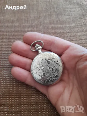 Часовник Stevel Quartz, снимка 3 - Антикварни и старинни предмети - 47980261