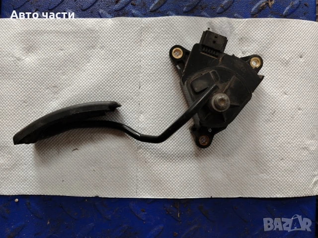 Педал газ Renault Megane II 1.5 DCI 110 конски сили 8200153268

