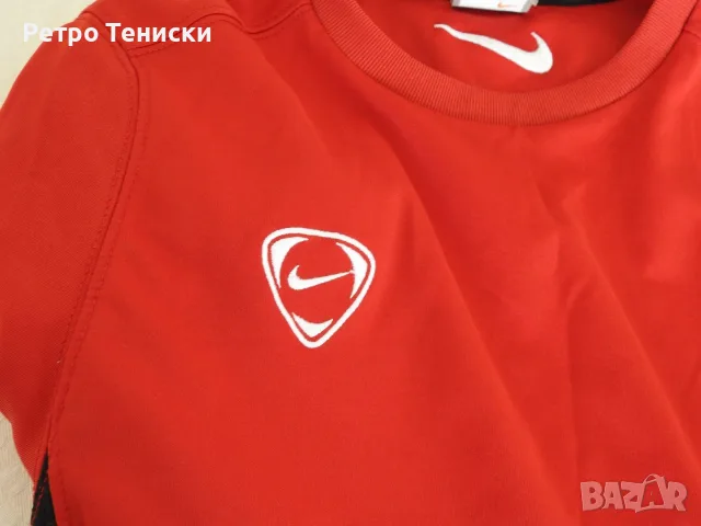 Тениска • Nike • червено • размер XL • Деца, снимка 3 - Тениски - 56319782
