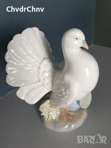 Requena Валенсия статуетка 21см/испанска порцеланова фигура на птица-гълъб